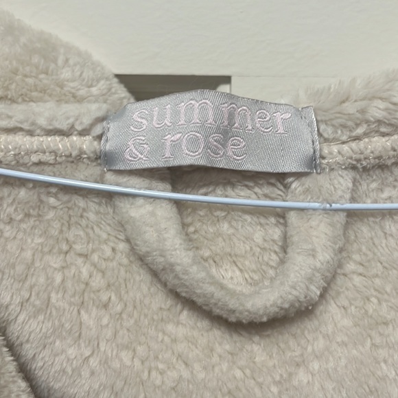 Summer & Rose Hooded Cream Soft Robe - Picture 3 of 9